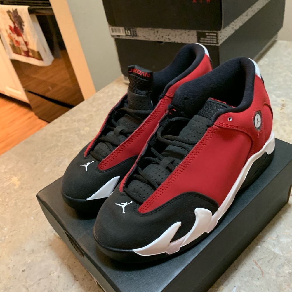 Air Jordan retro 14 ‘toro’